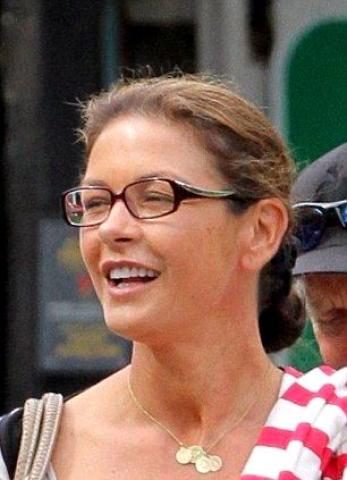 Catherine Zeta-Jones: Θα την αναγνώριζες χωρίς ίχνος μακιγιάζ; 