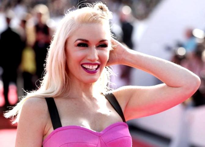 Η εκκεντρική βίλα που πουλά η Gwen Stefani στο Beverly Hills έχει μέχρι και… κοτέτσι!