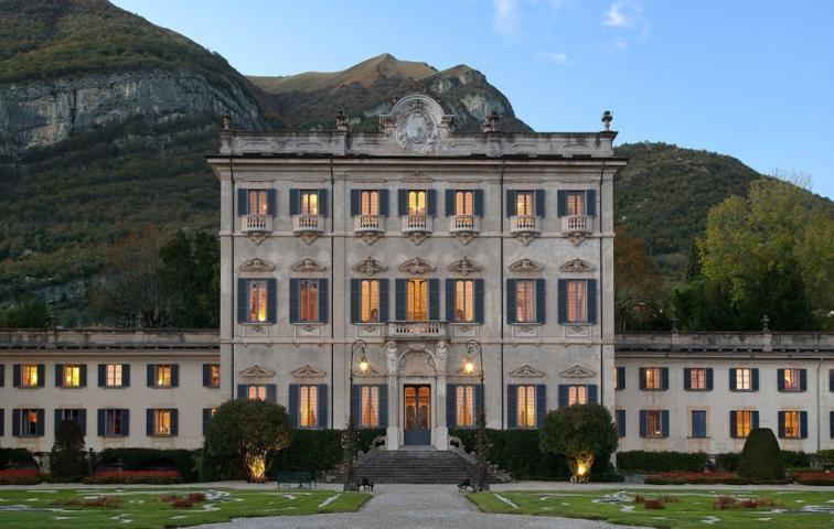 H Villa Sola Cabiati είναι βγαλμένη από όνειρο H Villa Sola Cabiati είναι βγαλμένη από όνειρο