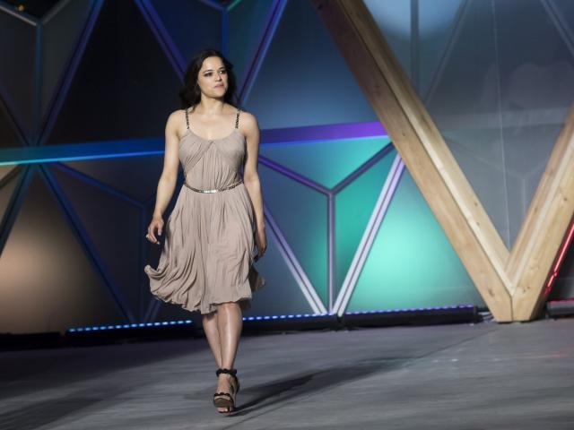 Naomi Campbell: Ανακοίνωσε τη συνταξιοδότησή της στις Κάννες