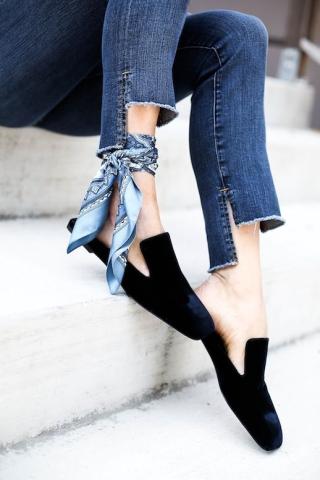 7 ξεχωριστοί τρόποι να φορέσεις το φουλάρι σου