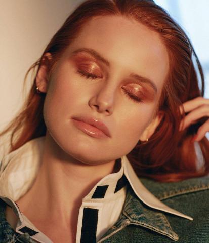 Η σκιά ματιών που δεν θα αποχωριστείς όλο το καλοκαίρι