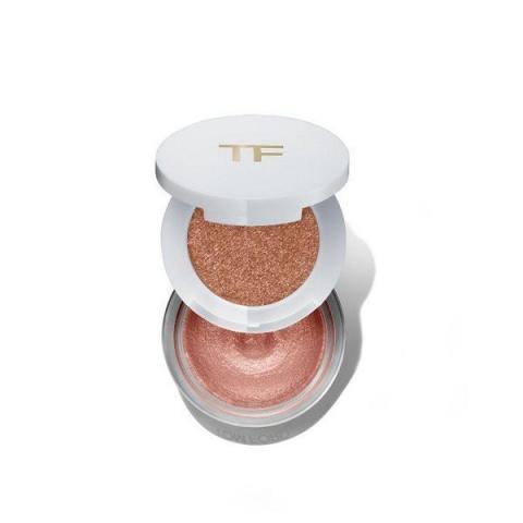 Η σκιά ματιών που δεν θα αποχωριστείς όλο το καλοκαίρι