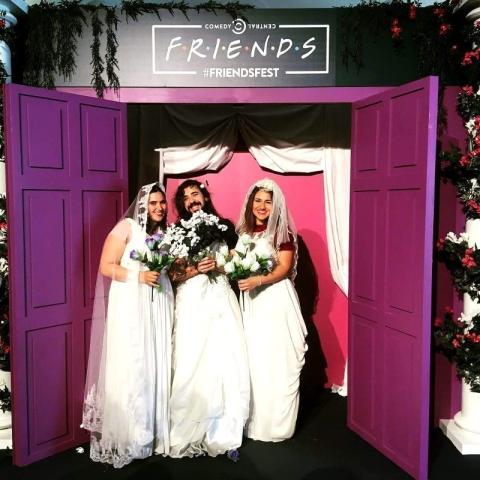 #FriendsFest: Χαμός για το αντίγραφο του διαμερίσματος της Μόνικα από τα Φιλαράκια #FriendsFest: Χαμός για το αντίγραφο του διαμερίσματος της Μόνικα από τα Φιλαράκια