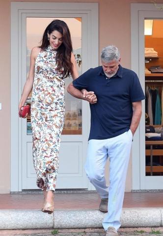 Έγκυος ξανά η Amal Clooney; Δείτε μόνοι σας τις φωτογραφίες