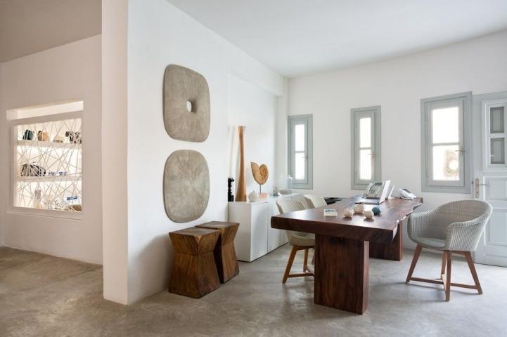 Η Φολέγανδρος με τον low profile χαρακτήρα και την ακατέργαστη ομορφιά