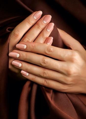 #manimonday: Το γαλλικό μανικιούρ αλλιώς 