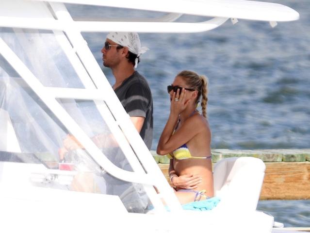Enrique Iglesias-Anna Kournikova: Οι σπάνιες φωτογραφίες των διδύμων τους που θα λατρέψεις Enrique Iglesias-Anna Kournikova: Οι σπάνιες φωτογραφίες των διδύμων τους που θα λατρέψεις