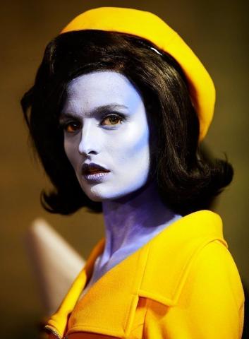 Moschino: Ποιο είναι το μήνυμα της παράξενης καμπάνιας με τα εξωγήινα μοντέλα; Moschino: Ποιο είναι το μήνυμα της παράξενης καμπάνιας με τα εξωγήινα μοντέλα;