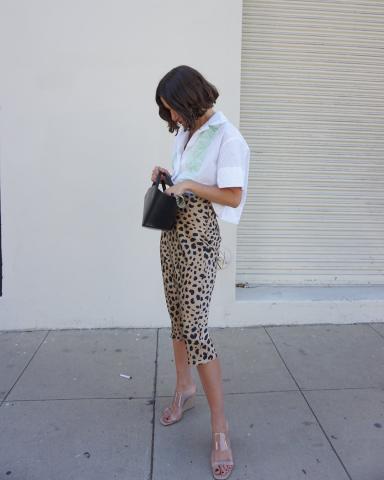 Η φούστα που έχει κατακτήσει το Instagram και θα θες στην ντουλάπα σου