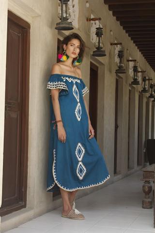 9 τρόποι για να φορέσεις το καφτάνι σου και εκτός παραλίας