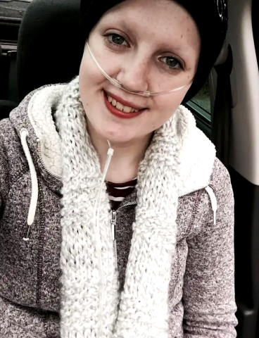 Η γυναίκα που είναι αλλεργική στα πάντα έχει κάτι πολύ σημαντικό να μας μάθει για τη ζωή