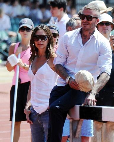 Beckhams: Και κάπως έτσι επέλεξαν να διαψεύσουν τις φήμες χωρισμού, με δημόσιους χαριεντισμούς  