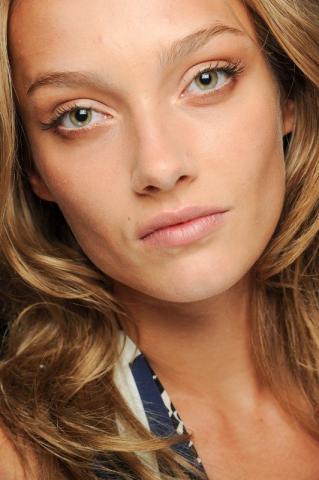 Natural eye makeup: Ιδέες για να υιοθετήσεις το πιο φυσικό μακιγιάζ του καλοκαιριού