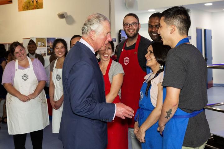 Δεν είναι αστείο: Ο πρίγκιπας Κάρολος πήγε στο MasterChef