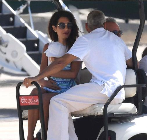 George Clooney: Υποβασταζόμενος φεύγει από τη Σαρδηνία (ΦΩΤΟ)