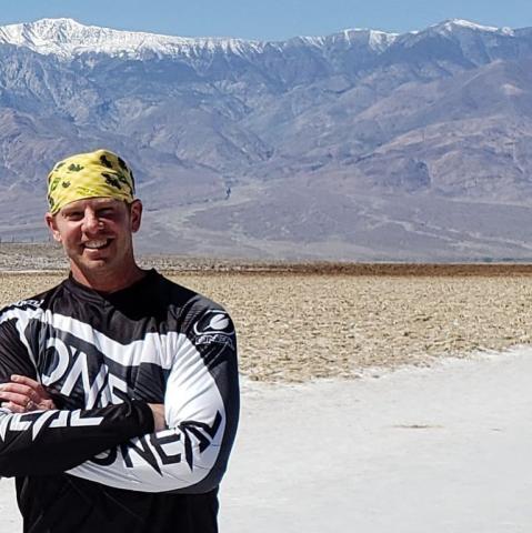 O Ian Ziering άκα Steve Sanders από τα «Χτυποκάρδια στο Beverly Hills» είναι 54 και αγέραστος