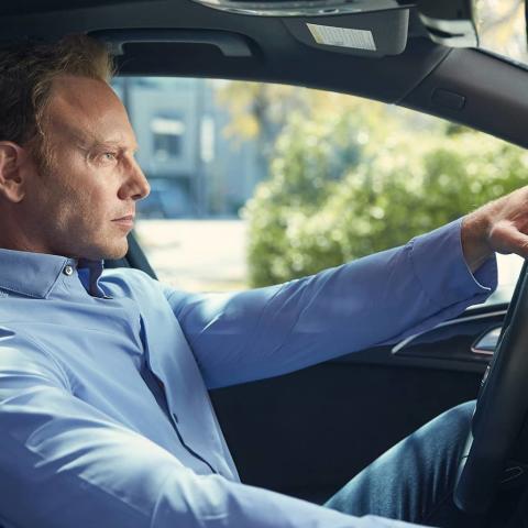 O Ian Ziering άκα Steve Sanders από τα «Χτυποκάρδια στο Beverly Hills» είναι 54 και αγέραστος