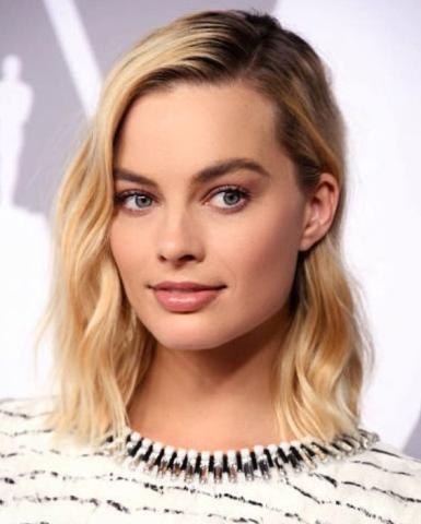 Hair inspo: 9 χτενίσματα της Margot Robbie για να πάρεις ιδέες