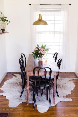 Bistro chairs: Οι retro καρέκλες που θα κάνουν την τραπεζαρία σου στέκι Bistro chairs: Οι retro καρέκλες που θα κάνουν την τραπεζαρία σου στέκι