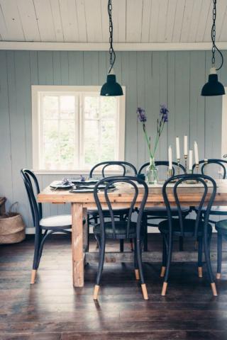 Bistro chairs: Οι retro καρέκλες που θα κάνουν την τραπεζαρία σου στέκι Bistro chairs: Οι retro καρέκλες που θα κάνουν την τραπεζαρία σου στέκι