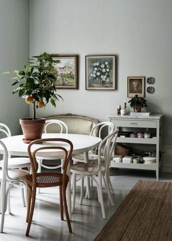 Bistro chairs: Οι retro καρέκλες που θα κάνουν την τραπεζαρία σου στέκι Bistro chairs: Οι retro καρέκλες που θα κάνουν την τραπεζαρία σου στέκι
