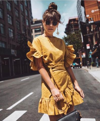Το ruffled dress και πώς να το φορέσεις σε όλες τις εκδοχές του
