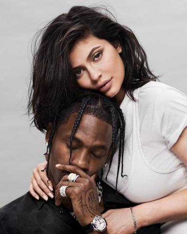 Το πρώτο εξώφυλλο της  Kylie Jenner με τον Travis Scott – Ποιος φοβάται την κατάρα των Kardashians;