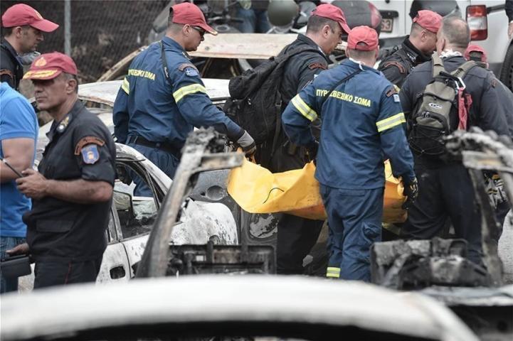 Φωτιές στην Ανατολική Αττική - Εικόνες που συγκλονίζουν