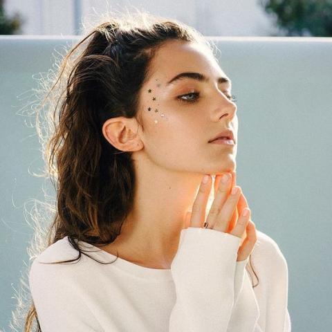 Glitter splash: Ιδέες για να πάρεις έμπνευση για το πιο λαμπερό μακιγιάζ Glitter splash: Ιδέες για να πάρεις έμπνευση για το πιο λαμπερό μακιγιάζ