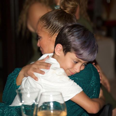 Η Jennifer Lopez έγινε 49 - Αυτές είναι οι φωτογραφίες από τα πάρτι της 