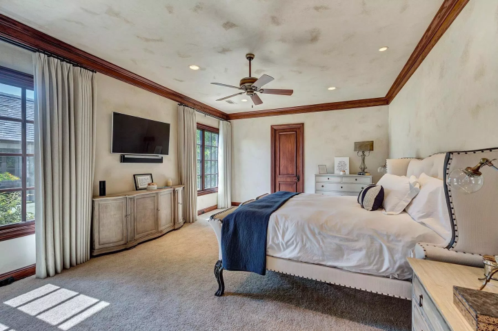 Η Selena Gomez έχει το ωραιότερο celebrity σπίτι και δεν καταλαβαίνουμε γιατί το πουλάει