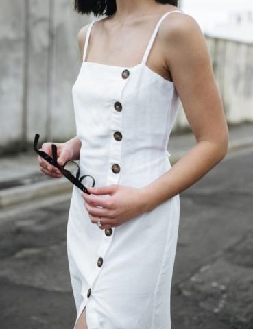 Style detail: Η λεπτομέρεια που κάνει τη διαφορά στις φούστες και τα φορέματά σου Style detail: Η λεπτομέρεια που κάνει τη διαφορά στις φούστες και τα φορέματά σου