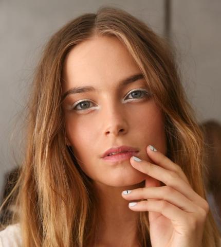 White eyeliner: Γιατί πρέπει να το δοκιμάσεις στο επόμενο μακιγιάζ σου