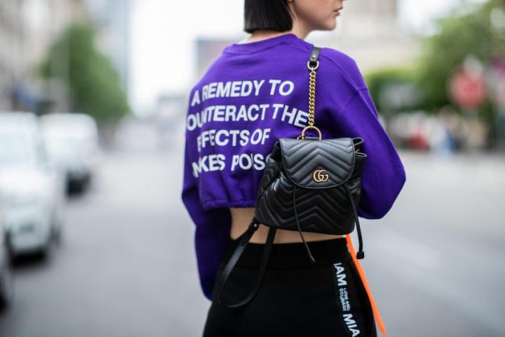 Tiny backpacks: Τα μικροσκοπικά τσαντάκια και η θέση τους στο στιλ σου