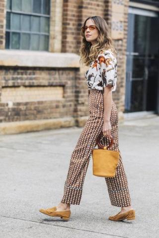 Οι πιο stylish συνδυασμοί που μπορείς να κάνεις με το πουά