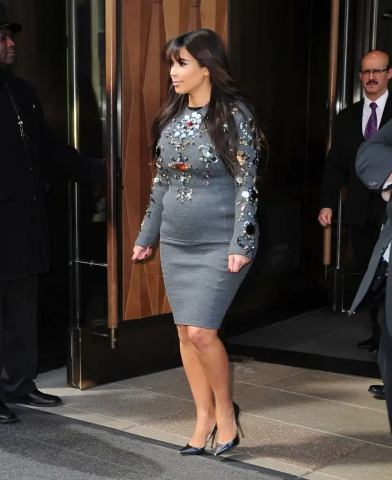 Μα τι σκεφτόταν; Τα 15 χειρότερα outfits που φόρεσε ποτέ η Kim Kardashian 