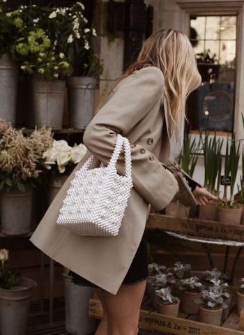 8 καλοκαιρινές τσάντες που θα κρατάς άνετα και το φθινόπωρο