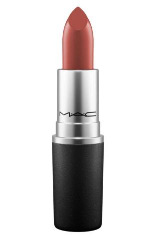8 nude lipsticks με άψογη εφαρμογή
