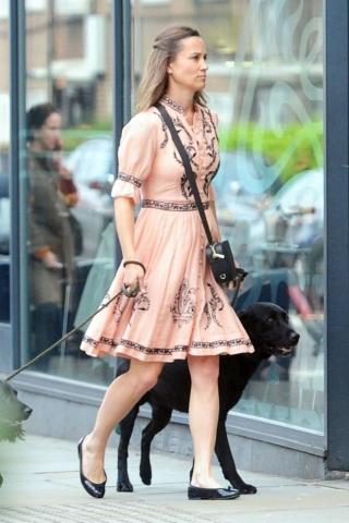 Το chic maternity style της Pippa Middleton