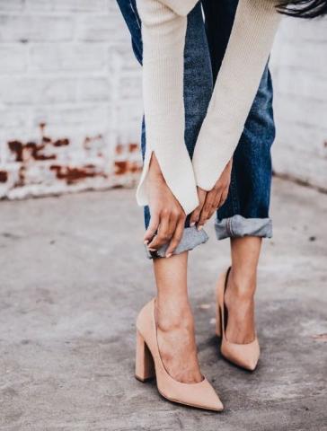 Αυτά τα παπούτσια θα κάνουν τα πόδια σου να δείχνουν ψηλότερα