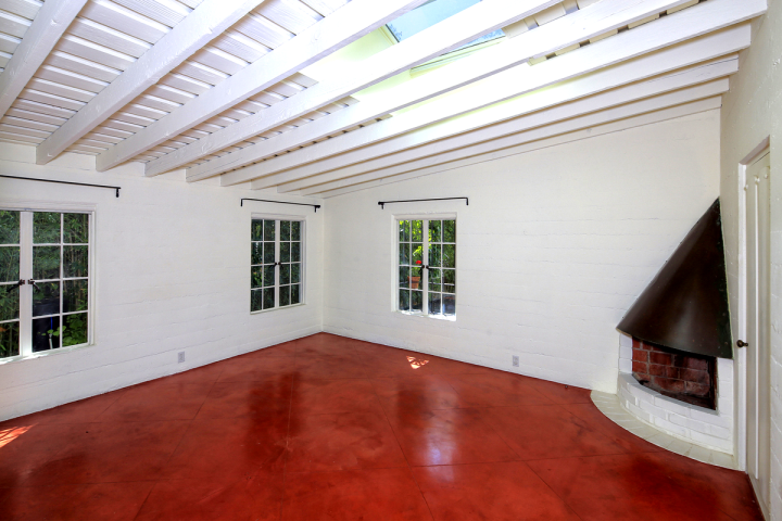 Ξενάγηση στο σπίτι που πέθανε Marilyn Monroe – Σε τίνος τα χέρια είναι σήμερα Ξενάγηση στο σπίτι που πέθανε Marilyn Monroe – Σε τίνος τα χέρια είναι σήμερα