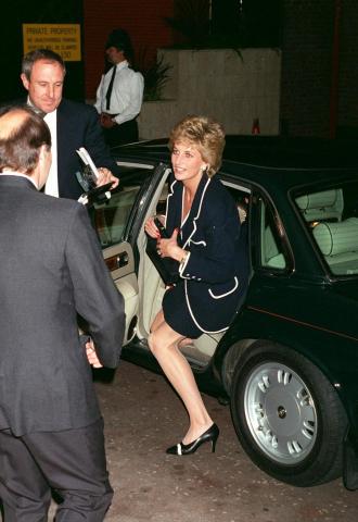 Εσύ πρόσεξες το στυλιστικό trick της πριγκίπισσας Diana που εξόργιζε τους paparazzi; Εσύ πρόσεξες το στυλιστικό trick της πριγκίπισσας Diana που εξόργιζε τους paparazzi;