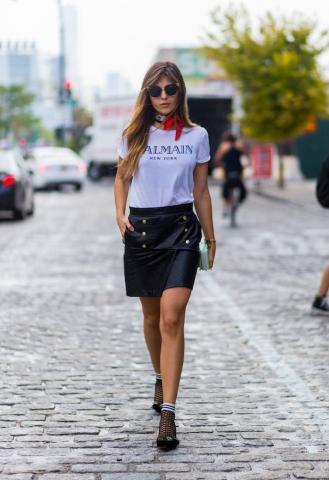 Fall trend: Οι κάλτσες γίνονται το επίκεντρο των fashionable εμφανίσεων