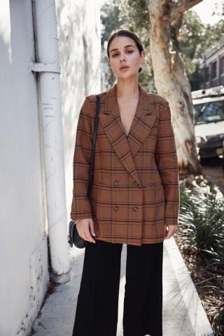 Brown is the new black: Το καφέ θα είναι η έκπληξη του φθινοπώρου