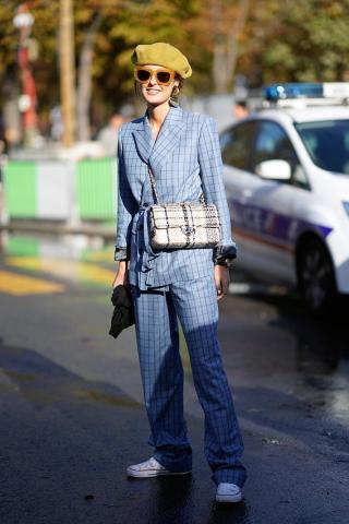 Το αξεσουάρ που φορέθηκε τον περσινό χειμώνα και θα συνεχίσει αυτή τη σεζόν