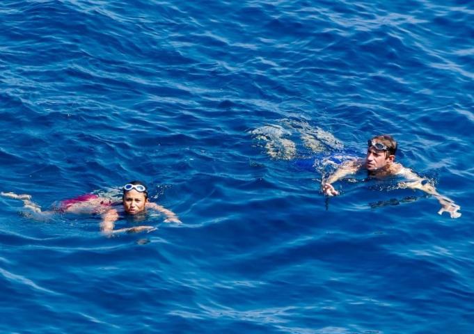 Η Pippa Middleton απολαμβάνει τις βουτιές της (pics)