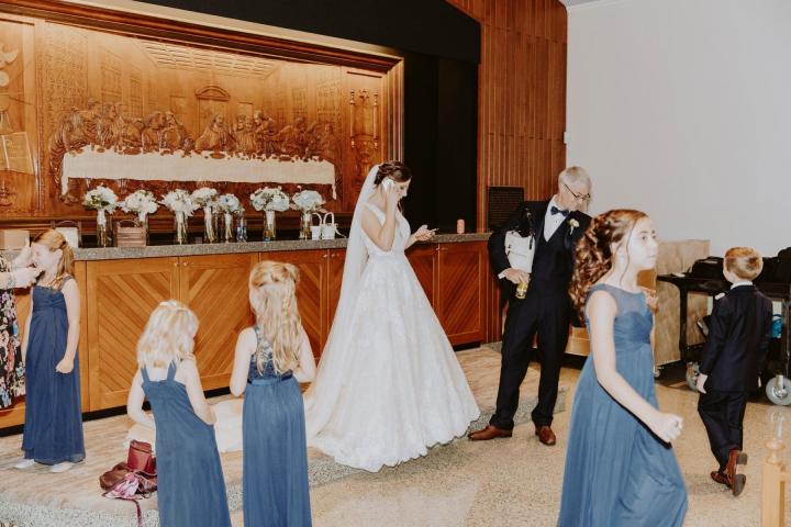 Love Not Lost: Γνωρίστηκαν σαν παιδιά που πάλευαν με τον καρκίνο, επιβίωσαν και παντρεύτηκαν Love Not Lost: Γνωρίστηκαν σαν παιδιά που πάλευαν με τον καρκίνο, επιβίωσαν και παντρεύτηκαν