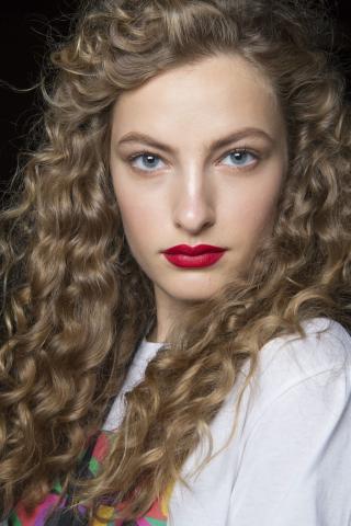 Τα makeup looks που ξεχωρίσαμε από την εβδομάδα μόδας της Νέας Υόρκης