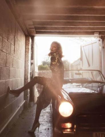 Kate Moss: O topless εφιάλτης της εφηβείας της & η αποθέωση της στη Vogue Paris